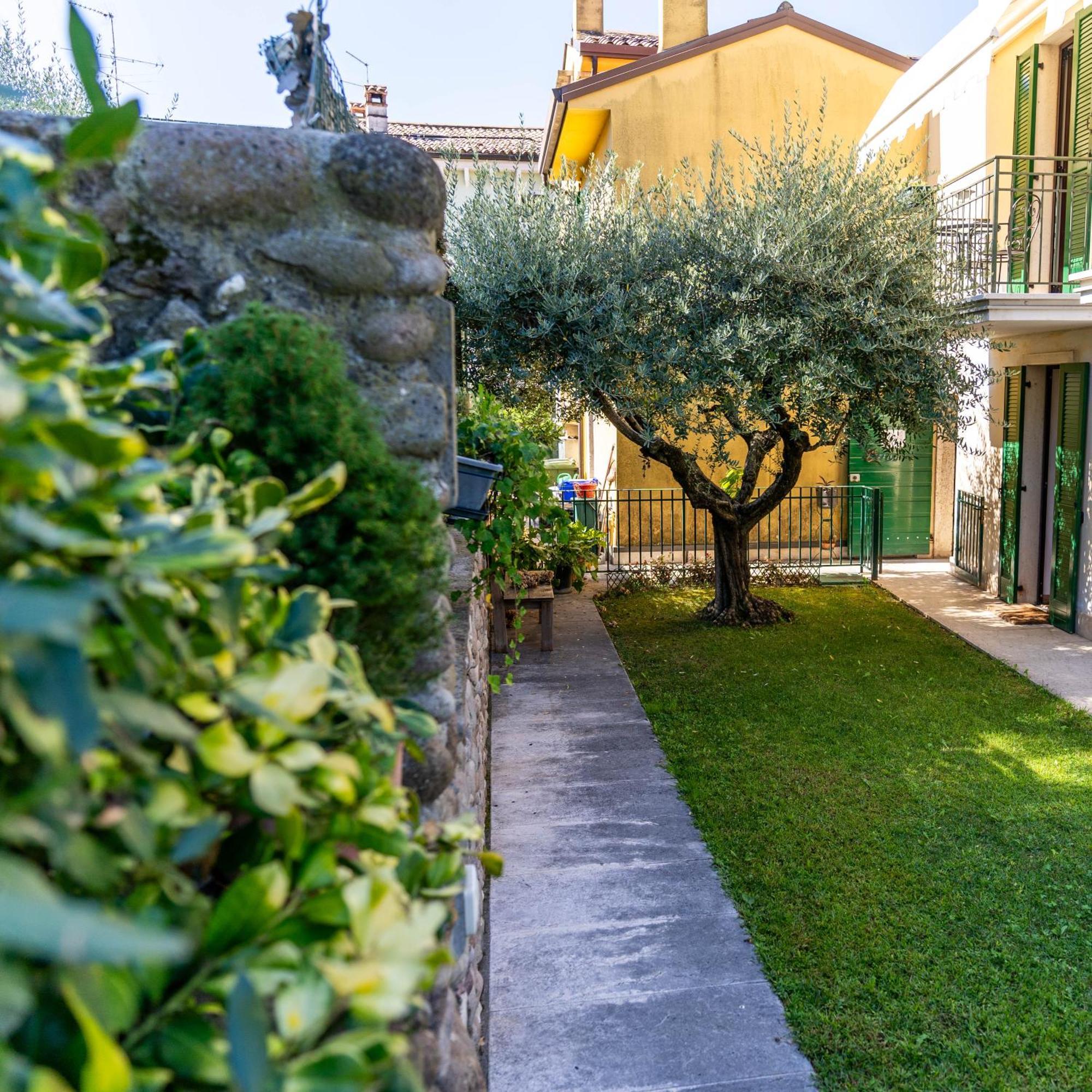 A Casa Di Tom Bed and Breakfast Sant'Ambrogio di Valpolicella Eksteriør billede