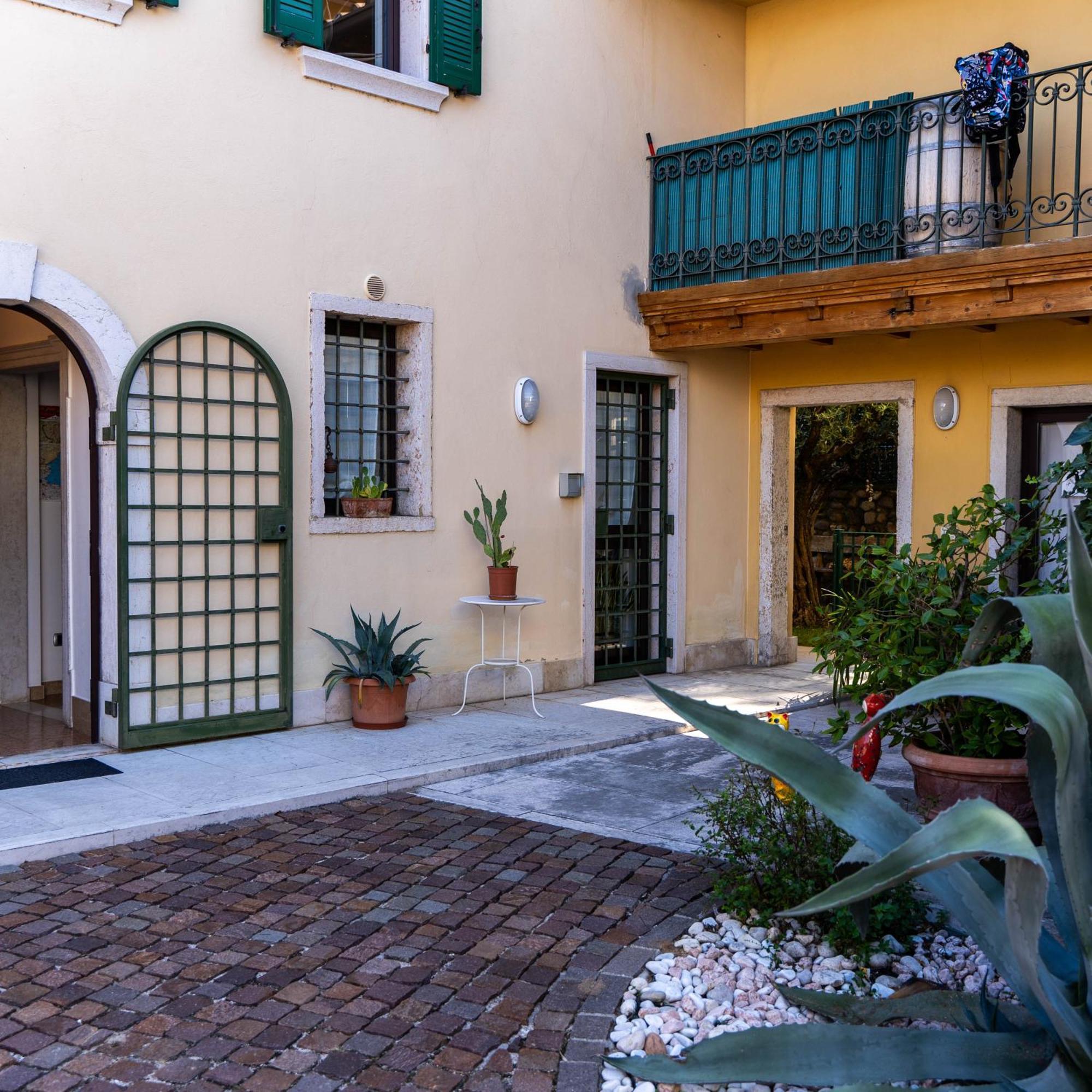 A Casa Di Tom Bed and Breakfast Sant'Ambrogio di Valpolicella Eksteriør billede